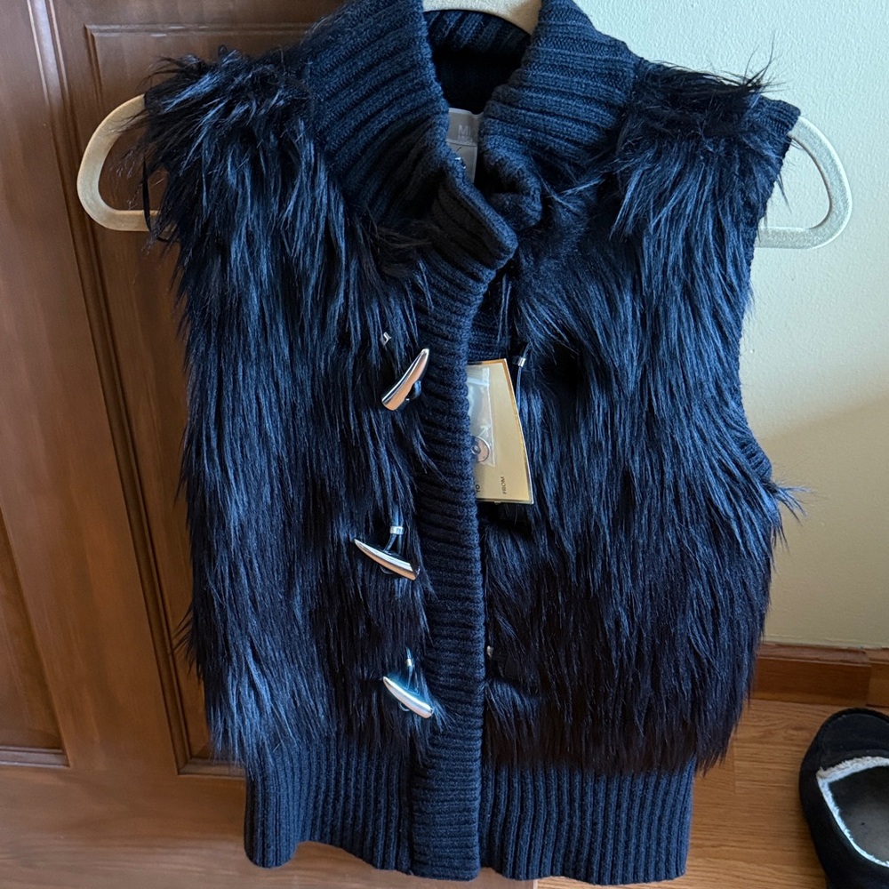 Michael Kors Black Faux Fur Vest with Toggle Closures Size Medium